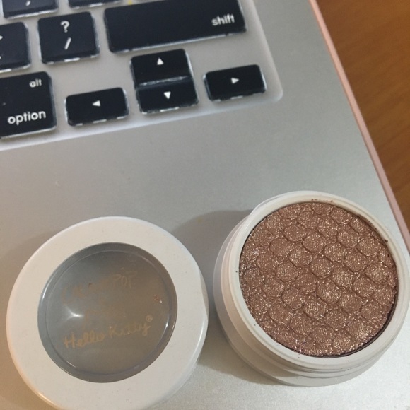 Colourpop X Hello Kitty Eyeshadow - Picture 5 of 5
